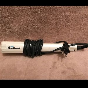 Bio Ionic Hair Straightener flat iron